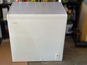 Hotpoint Chest Freezer White 6.0 cu ft
