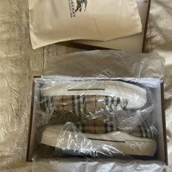 Burberry Shoes