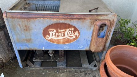Old Pepsi Cooler 