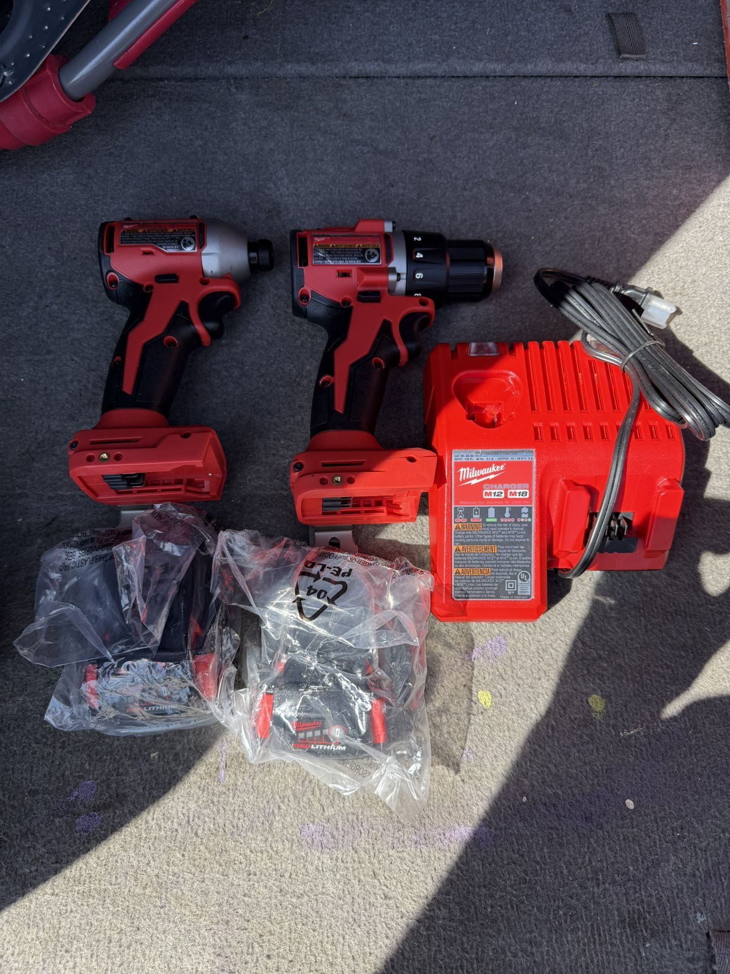 Milwaukee M18 Drill Set