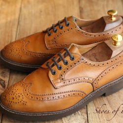 Tricker’s Bourton (Made in England) — Pristine — US 9.5 — Leather Sole + Rubber Protector