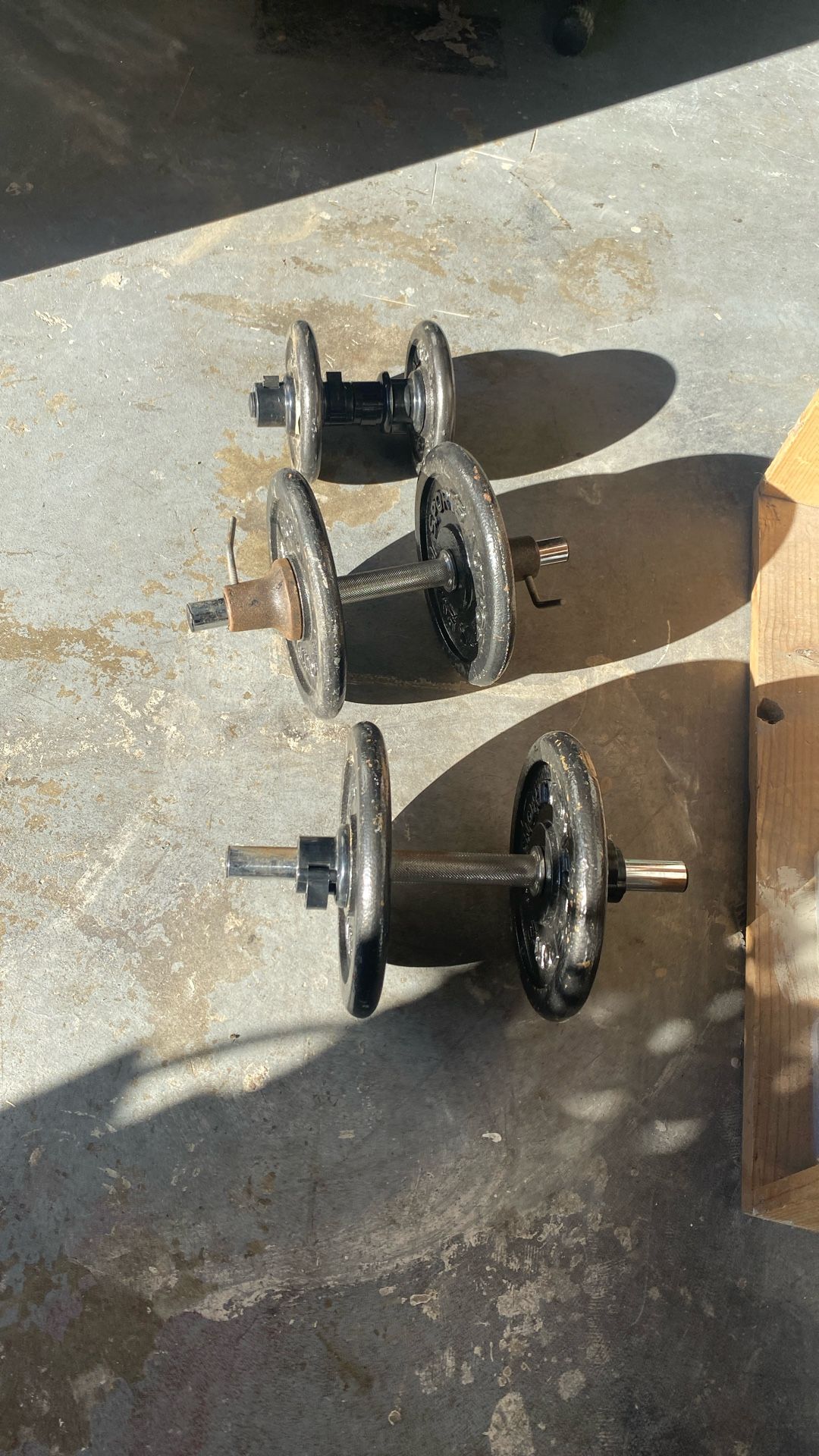 2 20 Pounds And 1. 10 Pounds