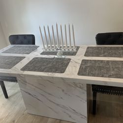 Dinning Table