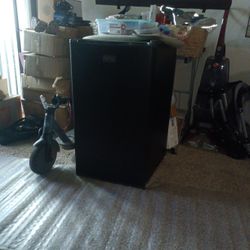 3 Ft Tall Black + Decker Fridge And Freezer