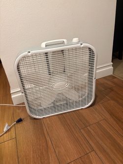 Lasko White Box Fan