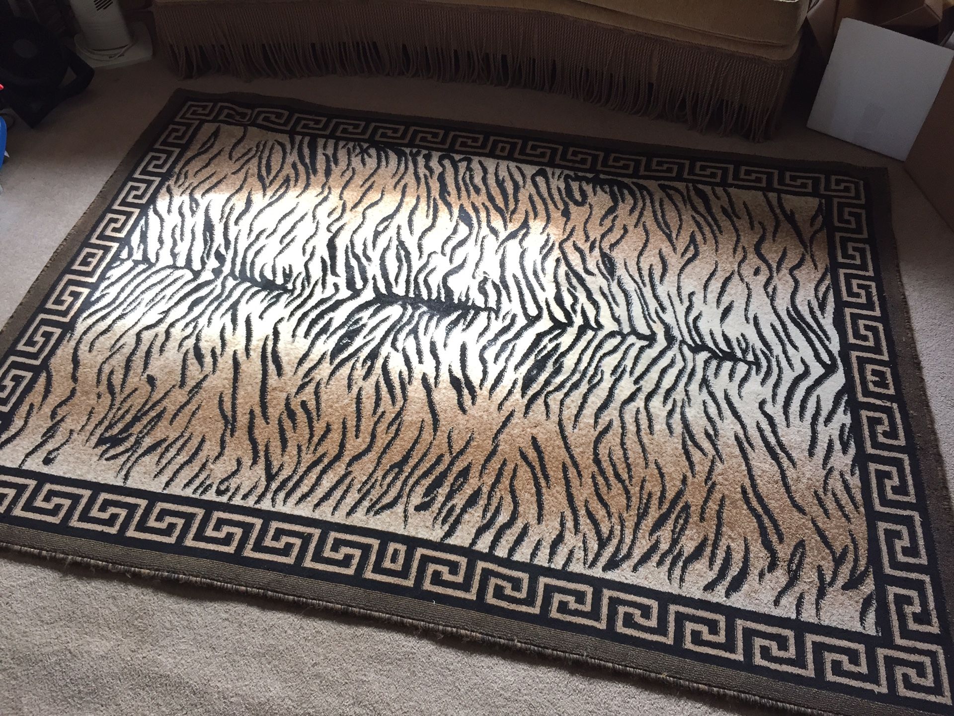 5x7 tiger rug