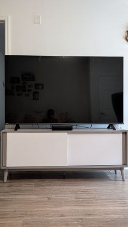 Toshiba Flat Screen TV Large 65 inches