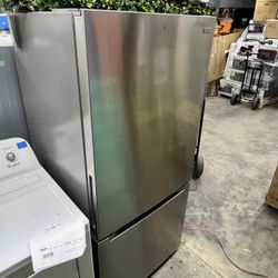 Vissani 18.7 cu. ft. Bottom Freezer Refrigerator in Stainless Steel, refrigerador