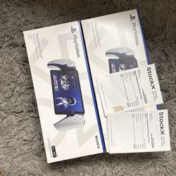 2 PlayStation Portals