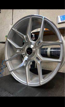 24” Giovanna Haleb big cap 6 lug
