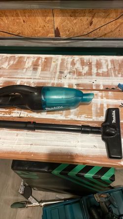 Makita Cordless Handheld Vacuum with Attachment