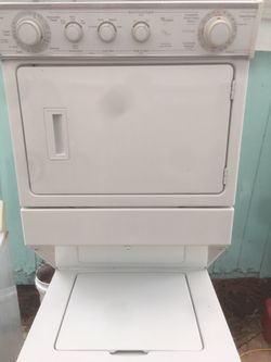 WHIRLPOOL 27" WIDE STACKABLE WASHER DRYER COMBO WORKS LOOKS PERFECT ALL HOSES INC DELIVERY EXTRA!!