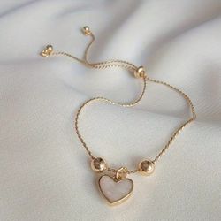 Heart Shape Bracelet... Gold Tone Bracelet. Gold Plated Jewelry.