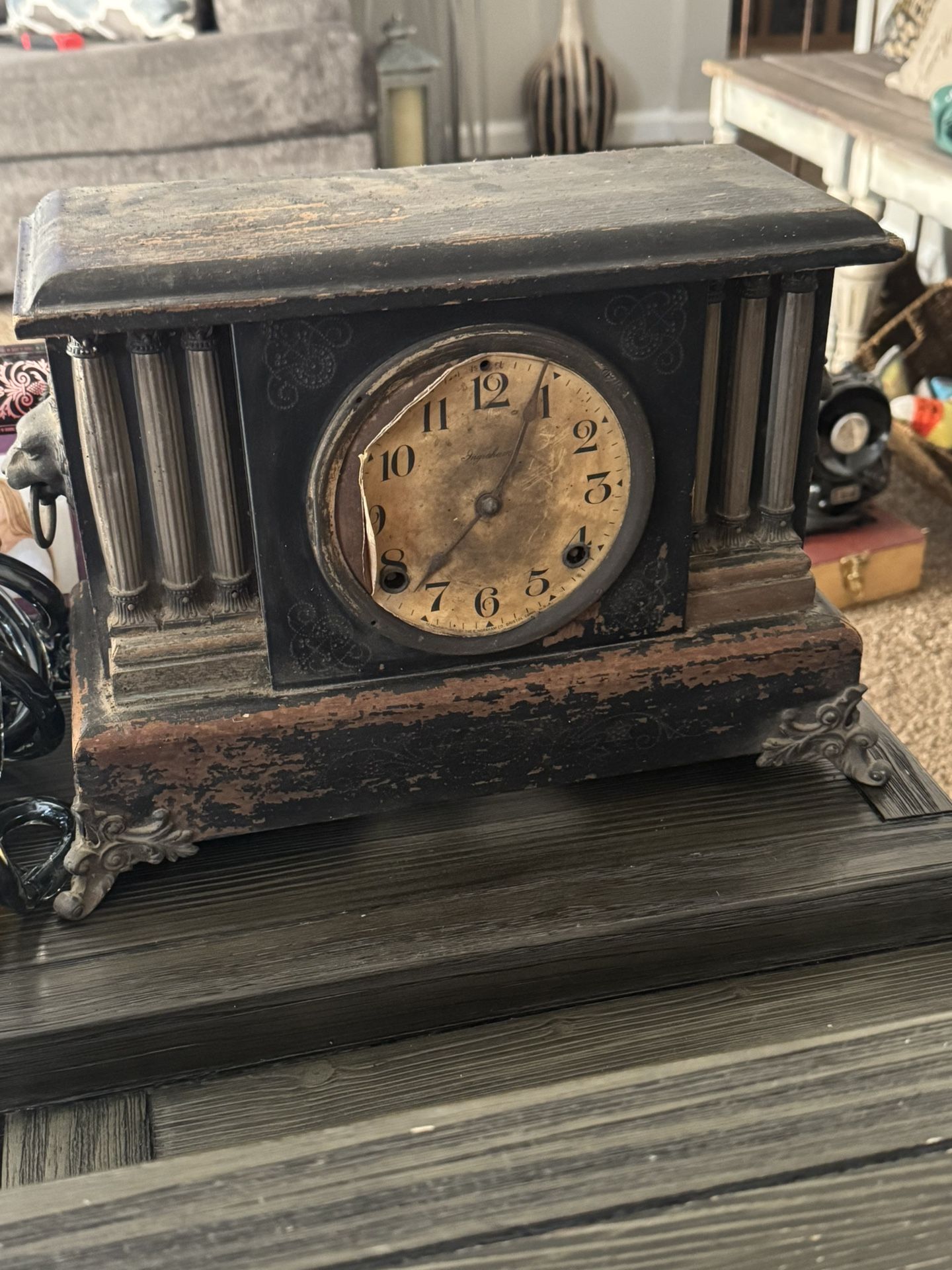 Antique Wooden Mantle Clock