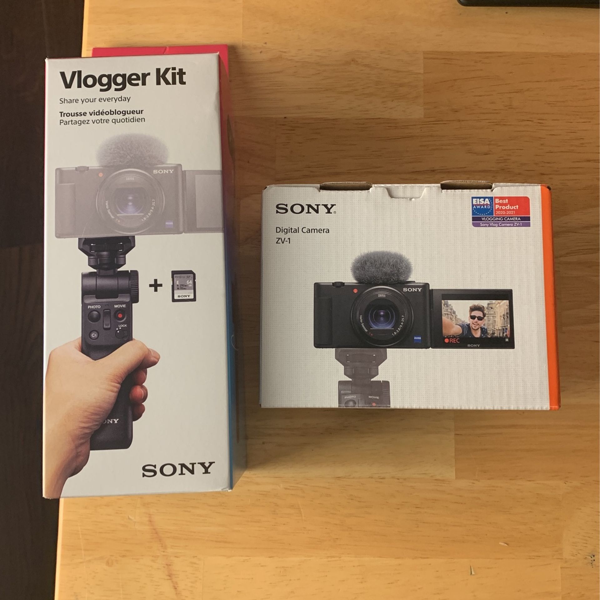 Sony ZV-1 + Vlogger Kit (New)