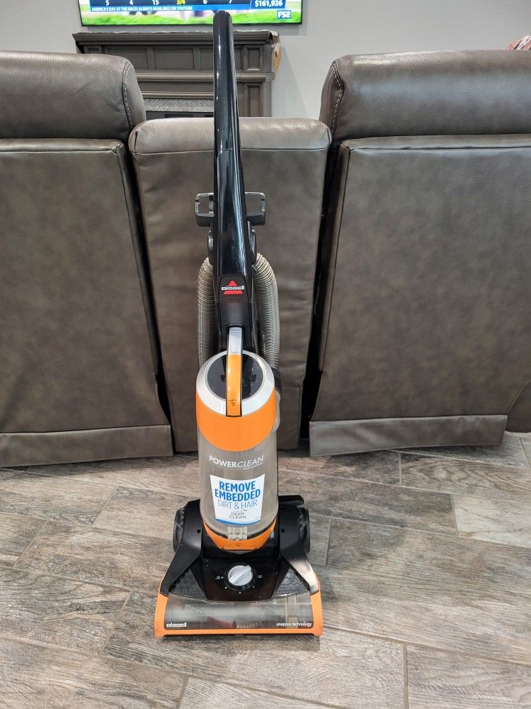 Vacuum Bissell Works Great