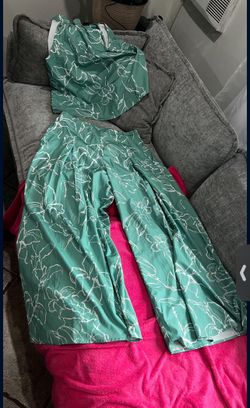 Sleeveless Wide Leg Jumpsuit Romper with Halter Neck & Pockets