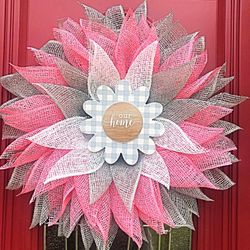 Grey/pink Flower Wreath