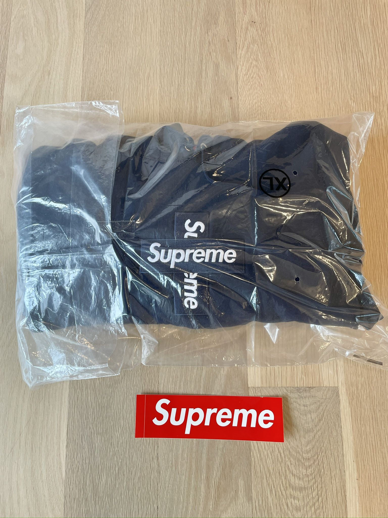 Supreme Cross Box Logo Hoodie Navy XL