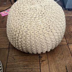 Pouf Ottoman