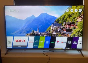 LG 70” 4K SMART TV
