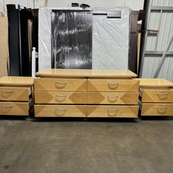 Dresser Set $280