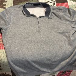 Under Armor Pull Over Men’s XXL