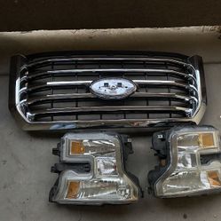 Ford F150 Front Grille & Front Headlights 