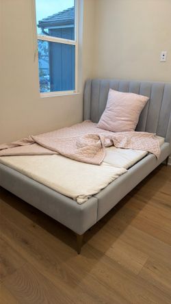 FULL SIZE WEST ELM BED