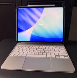 Apple iPad Pro 13" M5 2TB + Magic Keyboard + Apple Pencil Pro
