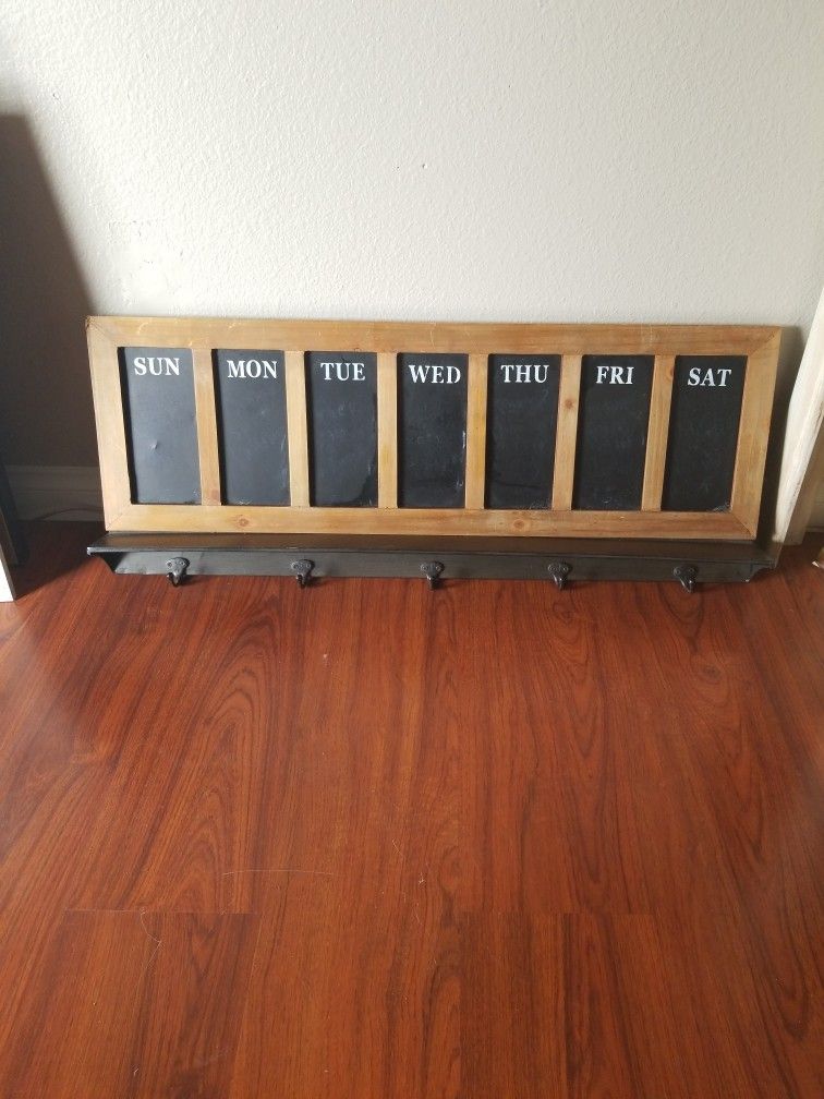 Farmhouse Chalk board~ Days Oy The Week