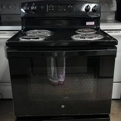 GE COIL TOP STOVE IN BLACK