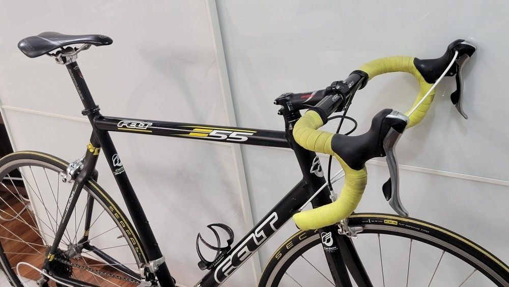 Felt F55 56-58cm Road Bike.......