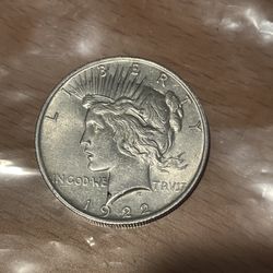 1922-S USA PEACE SILVER DOLLAR