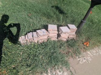 Free 70's style tiles