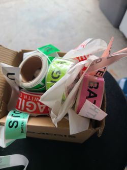 Free moving stickers