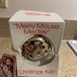 Vintage 1987 Disney Mickey and Minnie Mouse Christmas ornament
