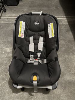 Chicco KeyFit 30 Infant Car Seat And Base