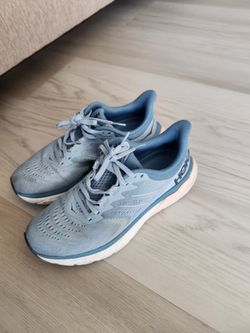 Hoka shoes