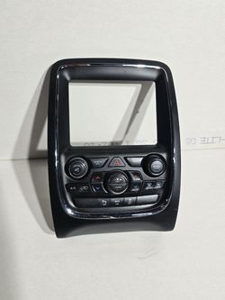 14-17 , 18DODGE DURAGO 8.4 CLIMAT CONTROLE NAVIGATION BEZEL P0(contact info removed)