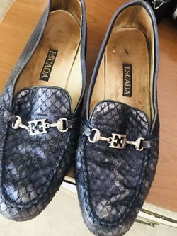Escada women’s 9 snakeskin leather loafers