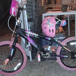 Girls Bike With Helmet & Storage Bag