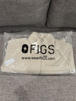 Figs WOMENS On Shift High Pile Fleece Bomber Jacket BONE Color MEDIUM Size  Brand New