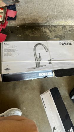 Kohler Avi Single Handle Pull Down Sprayer Kitchen Faucet In Vibrant Stainless New In Box.