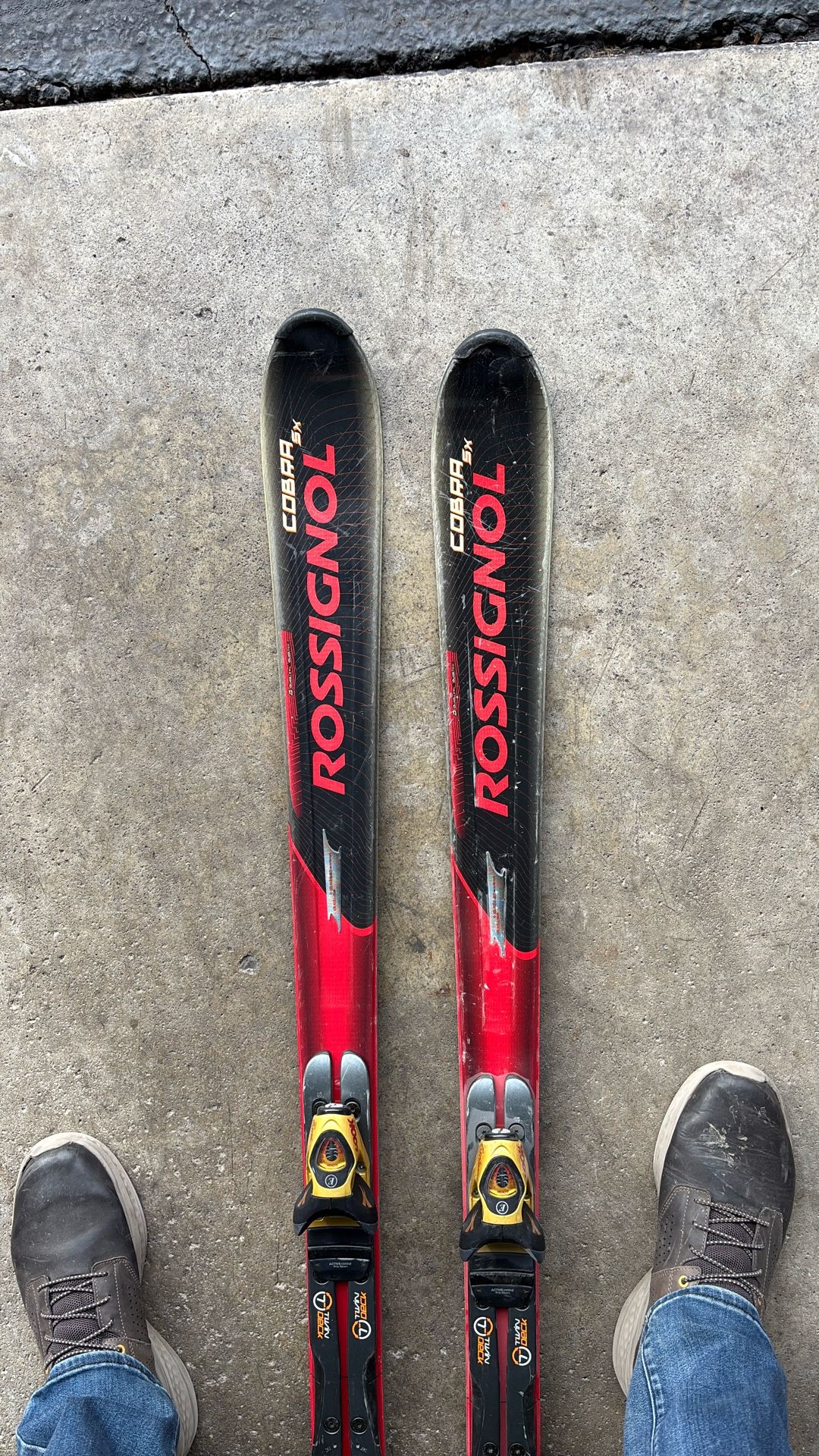 Mens Skis with bindings