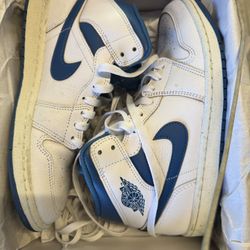 Air Jordan 1 Mid SE