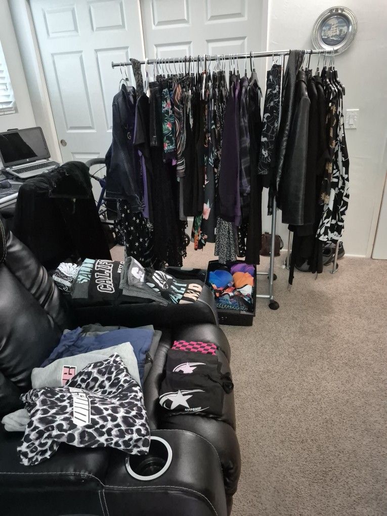 Women's NEW Clothing Sale!!! Most Items $5 each! Size Xl To 2xl