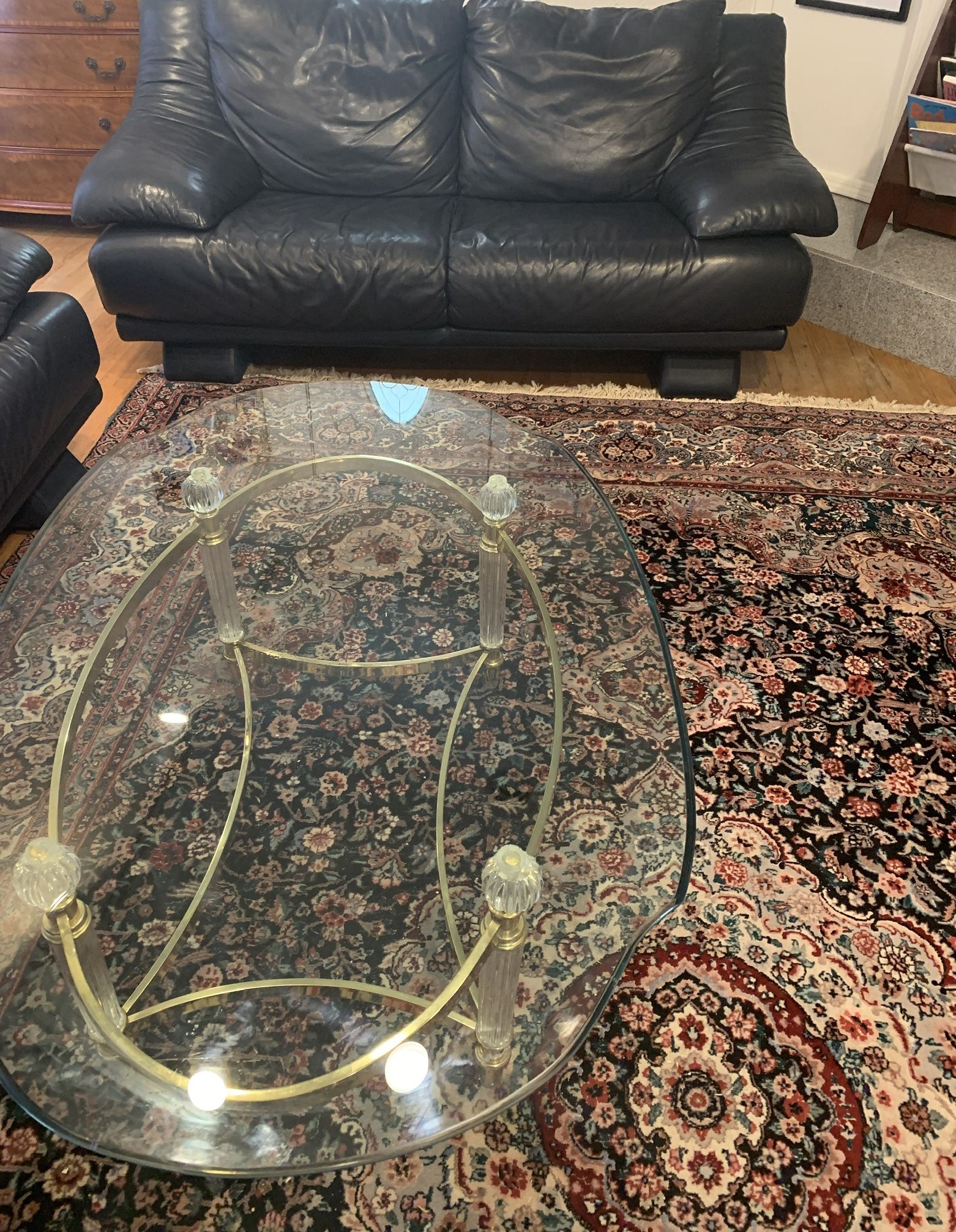 Natuzzi soft leather Italian couch and love seat , navy blue ,couch 82”w, love Seat 70”custom made.  Natuzzi use premium top grain Italian leather , m