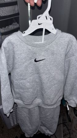 Nike 2 piece set for boys
