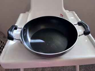 2.4liter sturdy New nonstick pan